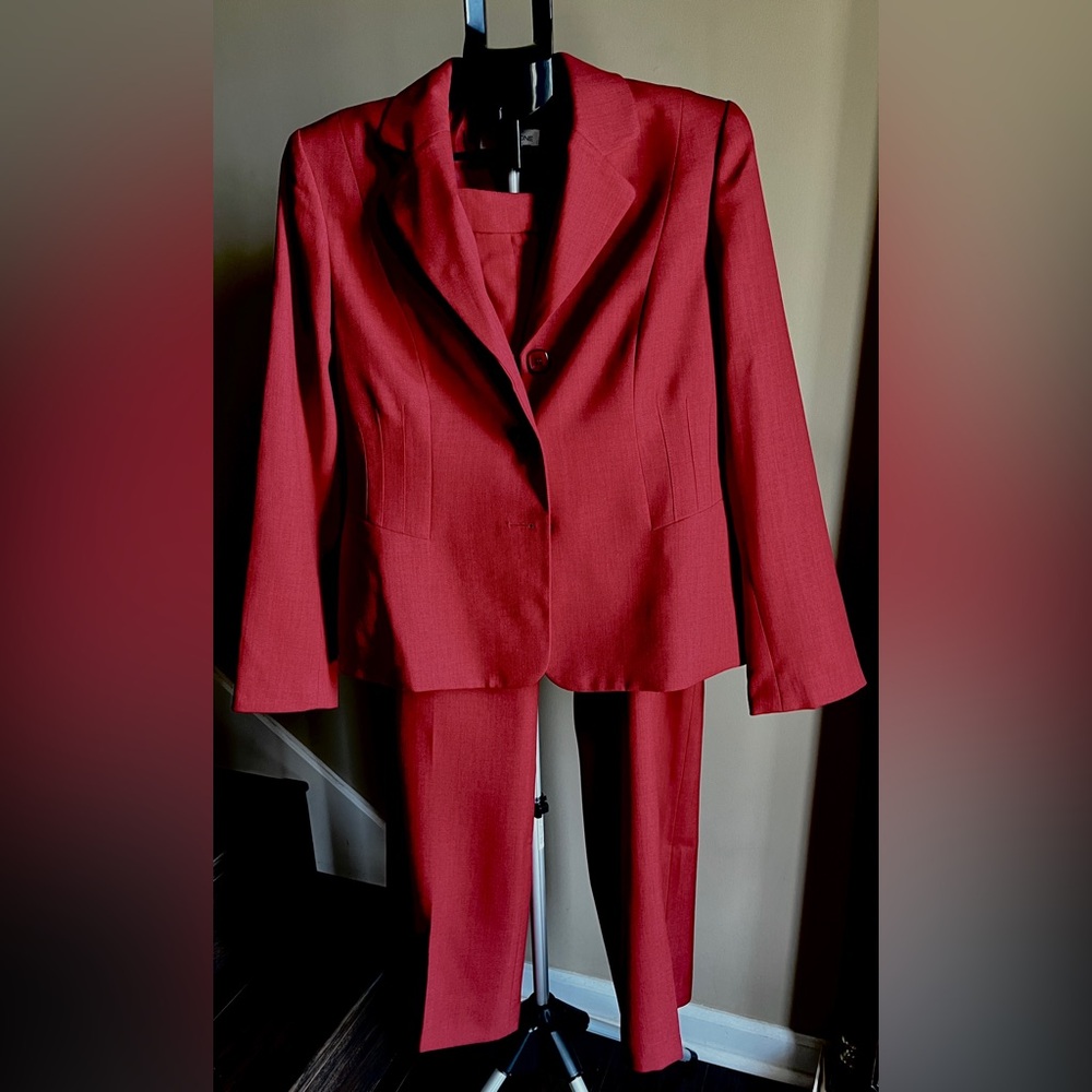 Evan Picone Vibrant Red Pantsuit